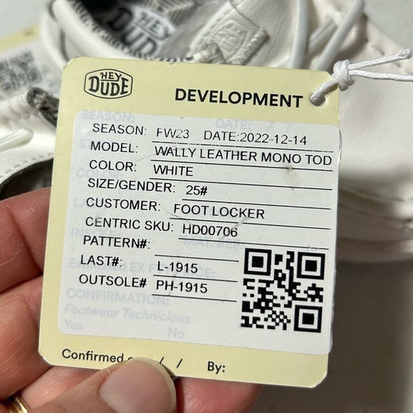 New Hey Dude Wally Leather Mono White Toddler Size 7 US EU 25 BNWOT - Picture 6 of 6